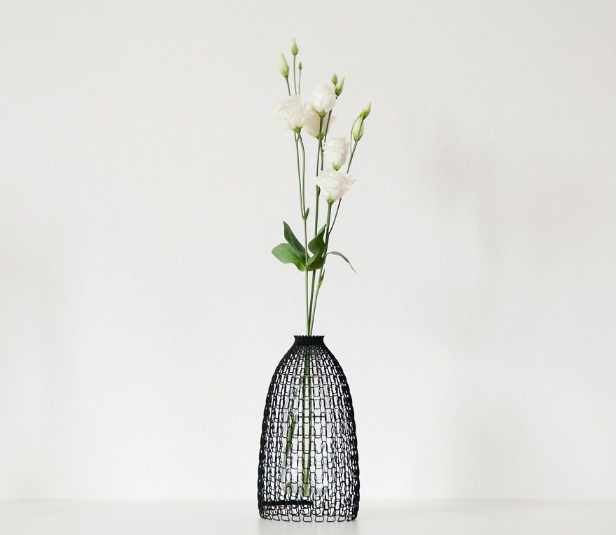 3D printed vase brings a new life to the disposable
