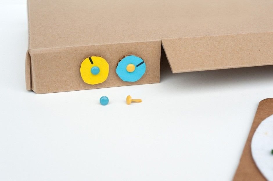 Brilliant DIY toys made of cardboard The old packaging is