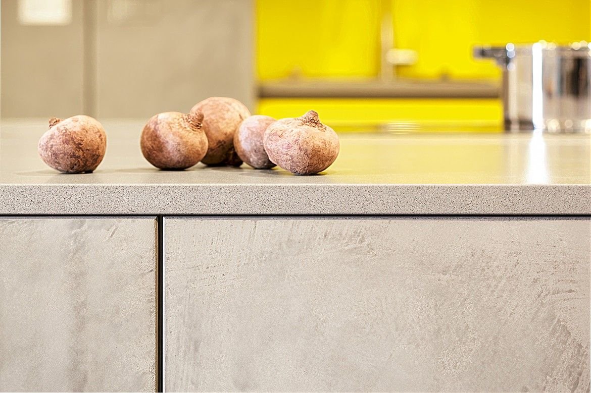 Concrete is trendy also in kitchen design