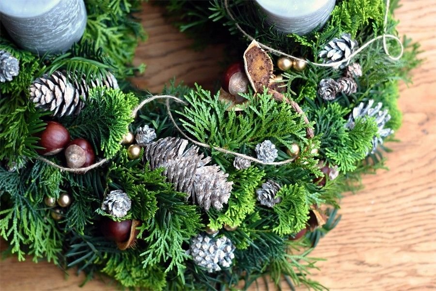 Craft ideas for a rural style Christmas wreath