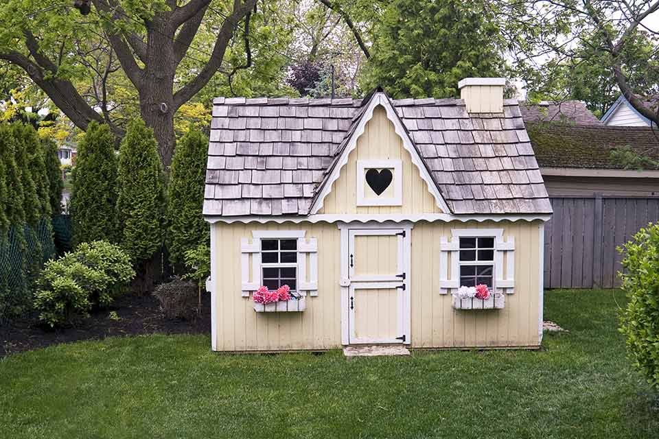 Mini houses or how can you be happy in the