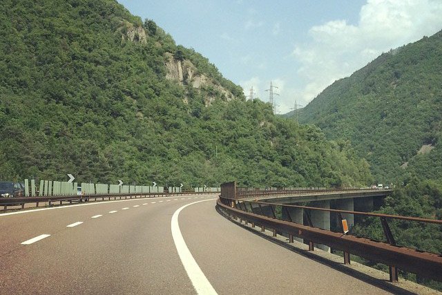 Motorway or old Brenner road to Italy