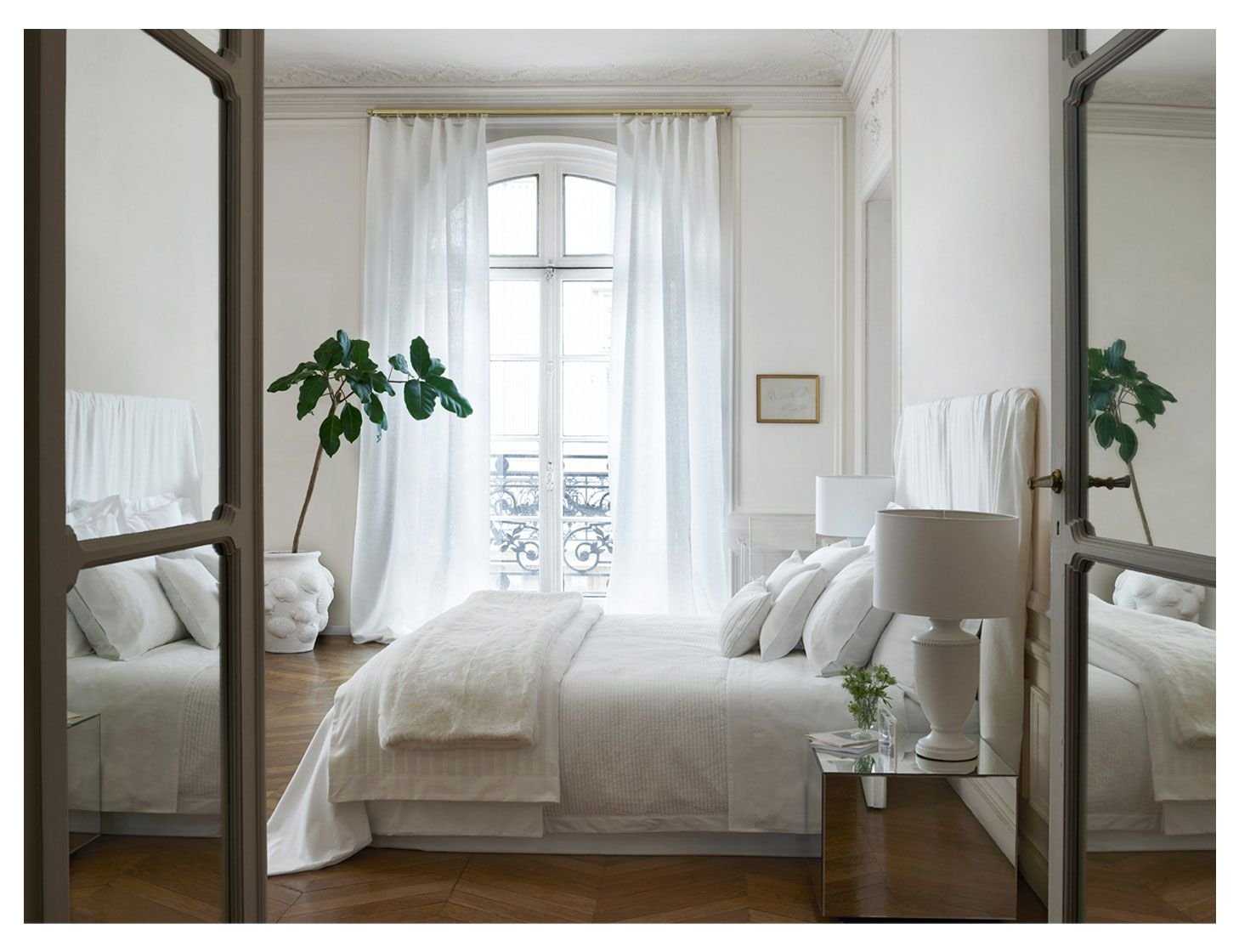 Parisian chic in the bedroom French style