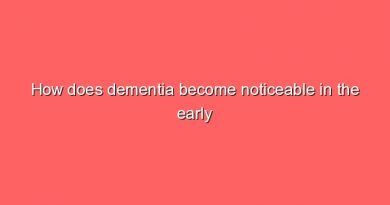 how does dementia become noticeable in the early stages 10418