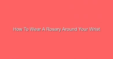how to wear a rosary around your wrist 13632