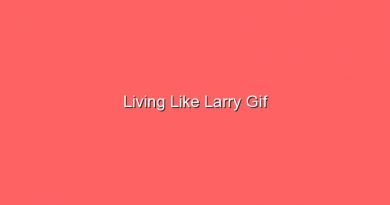 living like larry gif 20132