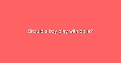 should a boy play with dolls 11049