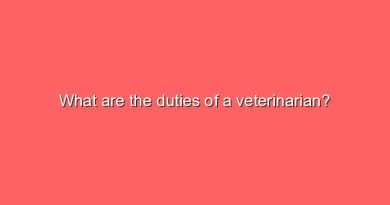 what are the duties of a veterinarian 9486