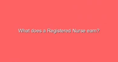 what does a registered nurse earn 9568