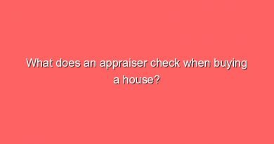 what does an appraiser check when buying a house 11190