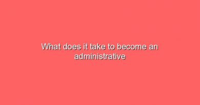 what does it take to become an administrative assistant 10441