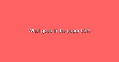 what goes in the paper bin 11645