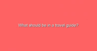 what should be in a travel guide 7426