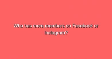 who has more members on facebook or instagram 5882